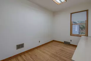 205 N Thompson, Delavan, MN 56023 - Photo 22