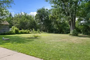 460 Center St, Dakota, MN 55925 - Photo 24