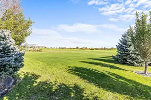 812 S 36th Street S, Moorhead, MN 56560 - Photo 44