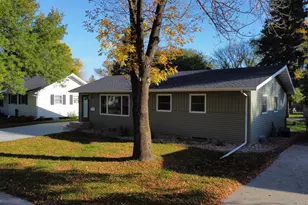 510 Birch Ln, Moorhead, MN 56560 - Photo 6