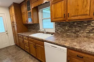 510 Birch Ln, Moorhead, MN 56560 - Photo 8