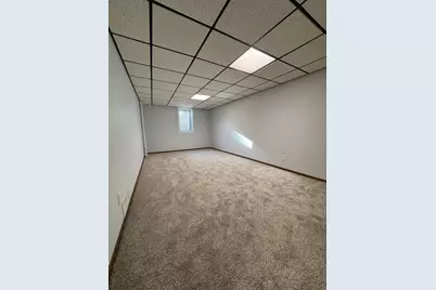 101 37th Avenue S, Moorhead, MN 56560 - Photo 28