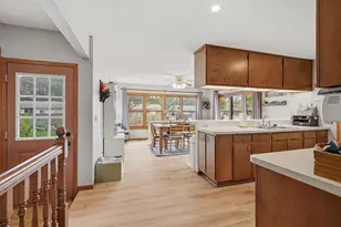 1016 Jackson Street S, Shakopee, MN 55379 - Photo 6