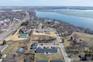 220 SW Maple Ave, Elysian, MN 56028 - Photo 4