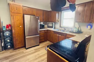 361 S 9th St, Bird Island, MN 55310 - Photo 10