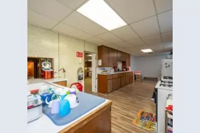 405 S Broadway, Wells, MN 56097 - Photo 14