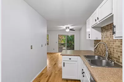 7525 Zinnia Way, Maple Grove, MN 55311 - Photo 10