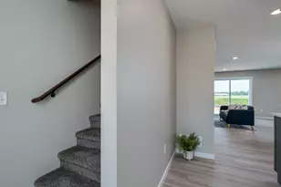 3121 Scotch Ln, Mankato, MN 56001 - Photo 8