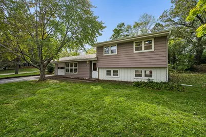 718 E River Street, Monticello, MN 55362 - Photo 2
