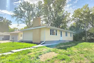 5201 W 84th St, Bloomington, MN 55437 - Photo 2