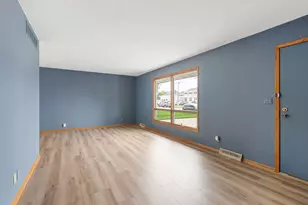 303 15th Ave SW, Austin, MN 55912 - Photo 16