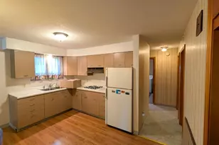 301 Washington Ave, Alden, MN 56009 - Photo 10