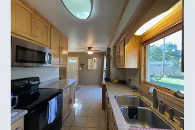2360 Spruce Place, White Bear Lake, MN 55110 - Photo 12