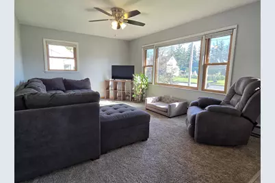 142 5th Street NW, Blooming Prairie, MN 55917 - Photo 8