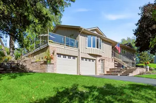 4312 Aries Ct, Eagan, MN 55123 - Photo 2