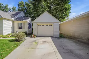 2401 4th Dr SW, Austin, MN 55912 - Photo 34