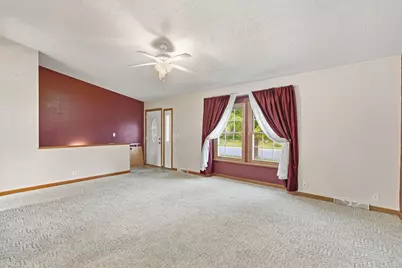 1027 Prairie Circle, Menomonie, WI 54751 - Photo 10