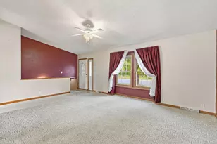 1027 Prairie Cir, Menomonie, WI 54751 - Photo 10