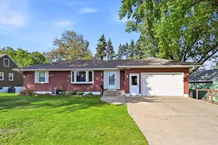 149 49th Ave NE, Fridley, MN 55421 - Photo 2