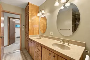 824 Brown St, Jackson, MN 56143 - Photo 40
