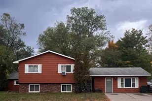 1103 Mill Ave, Brainerd, MN 56401 - Photo 1