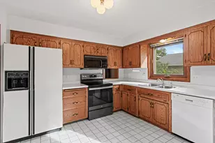 7400 W 112th St, Bloomington, MN 55438 - Photo 6