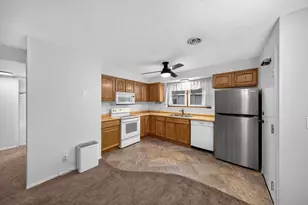 1903 Greenview Pl SW, Rochester, MN 55902 - Photo 2