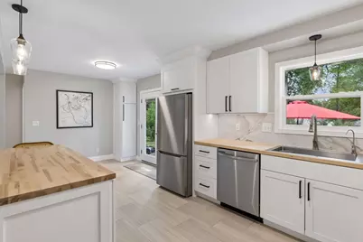 10835 York Avenue S, Bloomington, MN 55431 - Photo 18