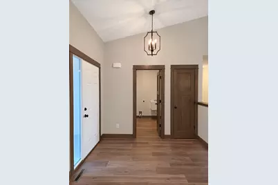316 Falcon Run, Eagle Lake, MN 56024 - Photo 14