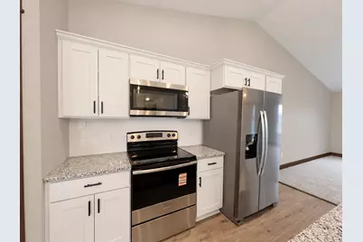316 Falcon Run, Eagle Lake, MN 56024 - Photo 6