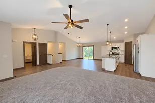 316 Falcon Run, Eagle Lake, MN 56024 - Photo 10