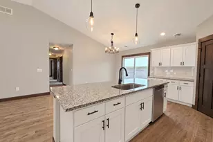 316 Falcon Run, Eagle Lake, MN 56024 - Photo 6