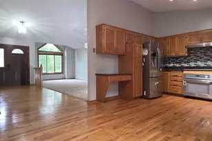 1621 Knox Cir, Burnsville, MN 55337 - Photo 6