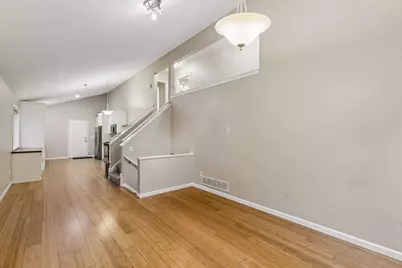 297 Morton Street E, Saint Paul, MN 55107 - Photo 4