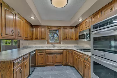 504 Greenview Court, Sartell, MN 56377 - Photo 10