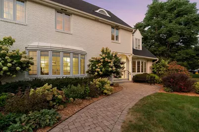 991 Caren Court, Mendota Heights, MN 55118 - Photo 2