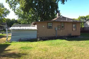 206 E Depue Ave, Olivia, MN 56277 - Photo 2