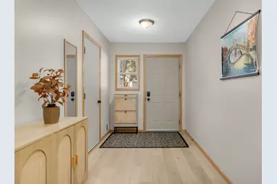 657 Kingfisher Lane #C, Woodbury, MN 55125 - Photo 2