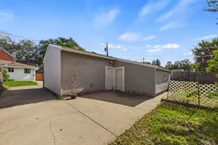 2423 Quincy St NE, Minneapolis, MN 55418 - Photo 52