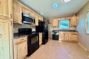 308 2nd St SE, Pelican Rapids, MN 56572 - Photo 10