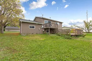 103 6th Ave NW, Dodge Center, MN 55927 - Photo 4