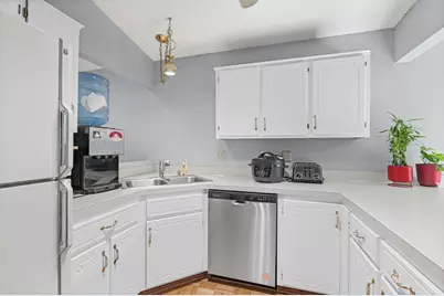 5570 Fillmore Street NE, Fridley, MN 55432 - Photo 10