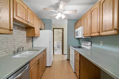 135 Viking Drive E #117, Little Canada, MN 55117 - Photo 18