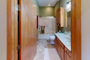 1718 Hale Dr, Albert Lea, MN 56007 - Photo 14