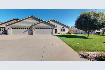 1718 Hale Drive, Albert Lea, MN 56007 - Photo 1