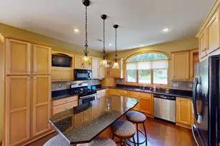 1718 Hale Dr, Albert Lea, MN 56007 - Photo 2