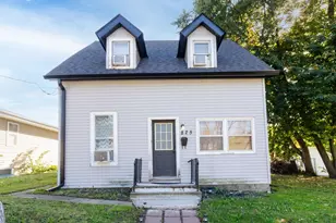 825 W Clark St, Albert Lea, MN 56007 - Photo 1
