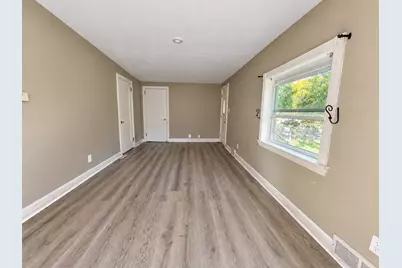1041 17th Avenue S, Saint Cloud, MN 56301 - Photo 4