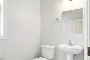 600 W 32nd St, Minneapolis, MN 55408 - Photo 12