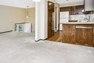 10394 Balsam Ln, Eden Prairie, MN 55347 - Photo 8